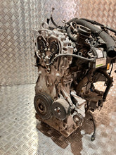 Laden Sie das Bild in den Galerie-Viewer, Motor Mercedes-Benz Gla H247 M282914 1.3 CGI 136PS 60TKm 2021 Benzin Komplett MOT2370323101gy