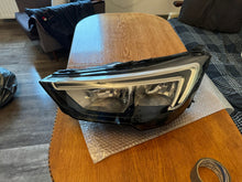 Load image into Gallery viewer, Frontscheinwerfer Opel Crossland X 13467967 LED Links Scheinwerfer Headlight