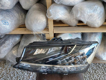 Load image into Gallery viewer, Frontscheinwerfer Skoda Fabia III 6V1941015F Full LED Links Headlight SCH3768148192vp