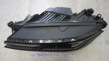 Laden Sie das Bild in den Galerie-Viewer, Frontscheinwerfer VW Touareg 761941081A LED Links Scheinwerfer Headlight