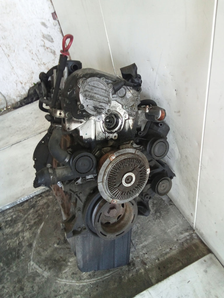 Motor Mercedes-Benz Vito W639 K594 2.2 CDI 177TKm Diesel Engine Unkomplett