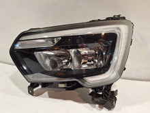 Laden Sie das Bild in den Galerie-Viewer, Frontscheinwerfer Renault Master III 260607867R Links Scheinwerfer Headlight SCH2835384680fx