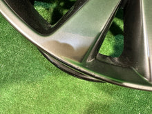 Laden Sie das Bild in den Galerie-Viewer, 1x Alufelge 18 Zoll 7.0&quot; 5x114.3 45ET 9965787080 Mazda Cx-30 Cx30 Rim Wheel