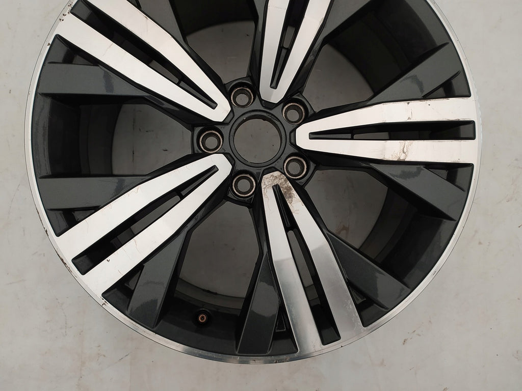 1x Alufelge 18 Zoll 7.5" 5x112 45ET Glanz Graphit 5G0601025 Mg Golf Alltrack