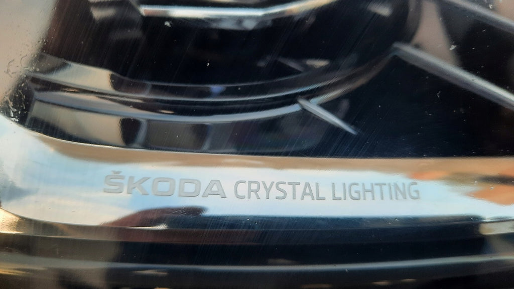 Frontscheinwerfer Skoda Superb III 3V1941016D Full LED Rechts Headlight