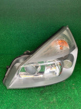 Laden Sie das Bild in den Galerie-Viewer, Frontscheinwerfer Renault Espace IV 15565900 155659-00 Xenon Links Headlight SCH4769628387xi
