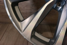 Laden Sie das Bild in den Galerie-Viewer, 1x Alufelge 19 Zoll 7.5&quot; 5x112 32ET 6877326 BMW X3 G01 G02 Rim Wheel