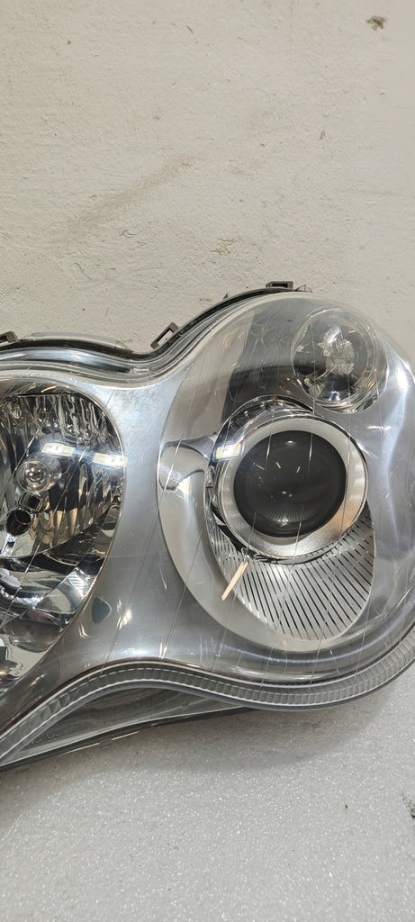 Frontscheinwerfer Mercedes-Benz W203 A2038203761 Xenon Rechts oder Links SCH3542880097id