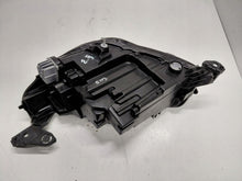 Laden Sie das Bild in den Galerie-Viewer, Frontscheinwerfer Opel Corsa F 39162654 LED Rechts Scheinwerfer Headlight SCH6486249150mt