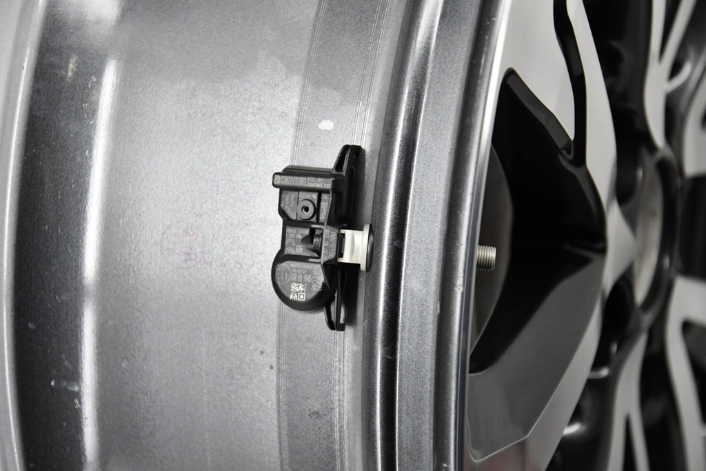 1x Alufelge 18 Zoll 7.0" 5x114.3 40ET Glanz Mg Rim Wheel FEL9480252636hc