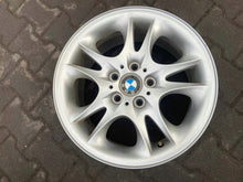 Laden Sie das Bild in den Galerie-Viewer, 1x Alufelge 17 Zoll 8.0" 5x120 46ET Glanz Silber 3401199 BMW Rim Wheel FEL7022018434df