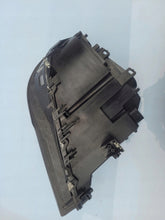 Load image into Gallery viewer, Frontscheinwerfer BMW F01 F02 F04 7182151 Ein Stück (Rechts oder Links) SCH5868672008jn