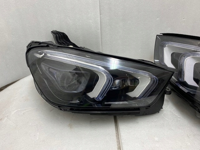 Frontscheinwerfer Mercedes-Benz Gle A1679066504 A1679066604 Ein Satz Headlight