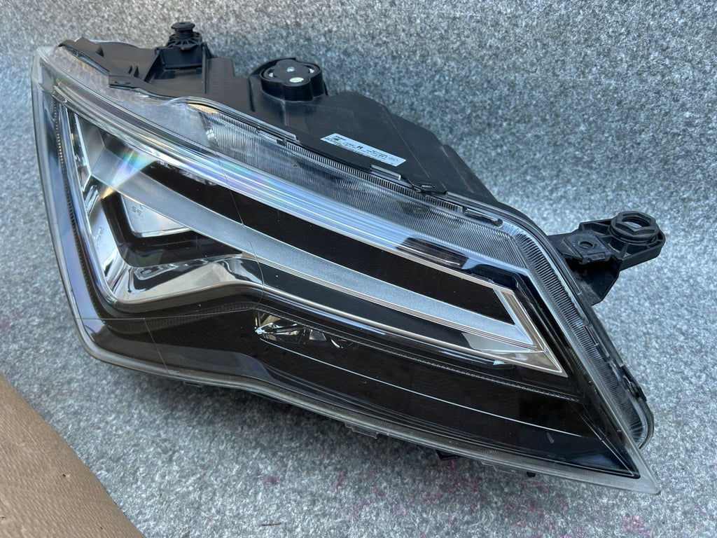 Frontscheinwerfer Seat Ateca 576941008F Rechts Scheinwerfer Headlight SCH2461920612zf
