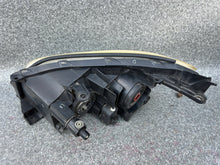Laden Sie das Bild in den Galerie-Viewer, Frontscheinwerfer Toyota III Rechts Scheinwerfer Headlight SCH9221778214bm