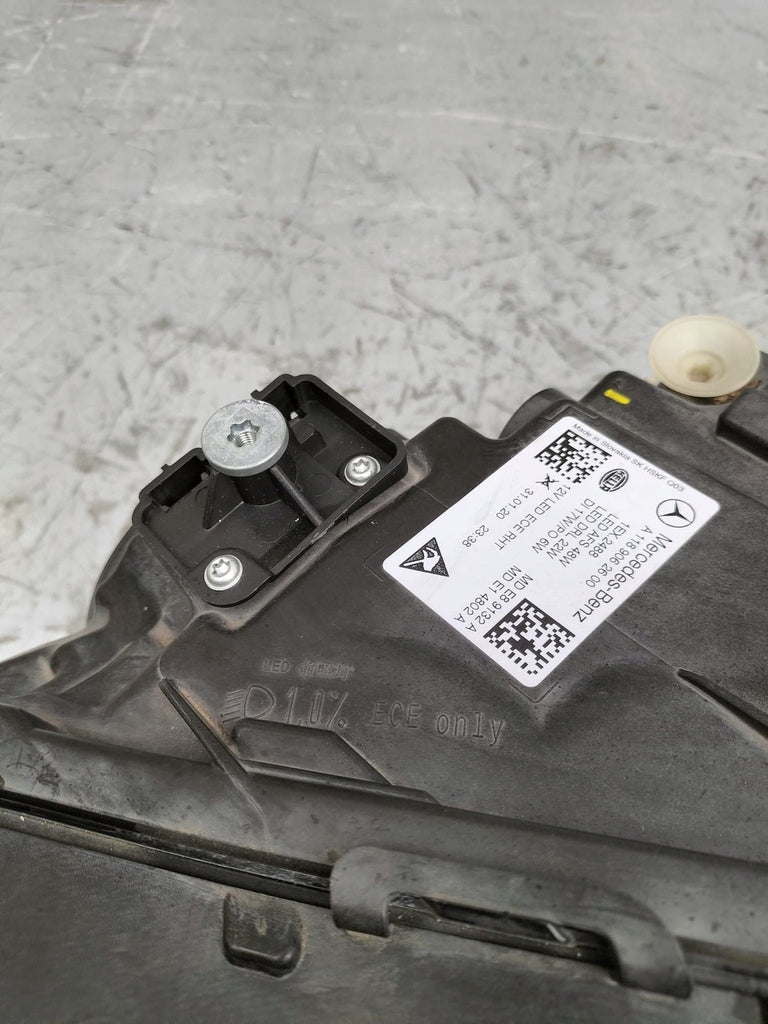 Frontscheinwerfer Mercedes-Benz Cla C118 A1189062600 Rechts Headlight SCH1676406503oa