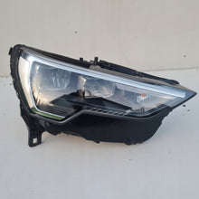 Laden Sie das Bild in den Galerie-Viewer, Frontscheinwerfer Audi Q3 83A941012 LED Rechts Scheinwerfer Headlight
