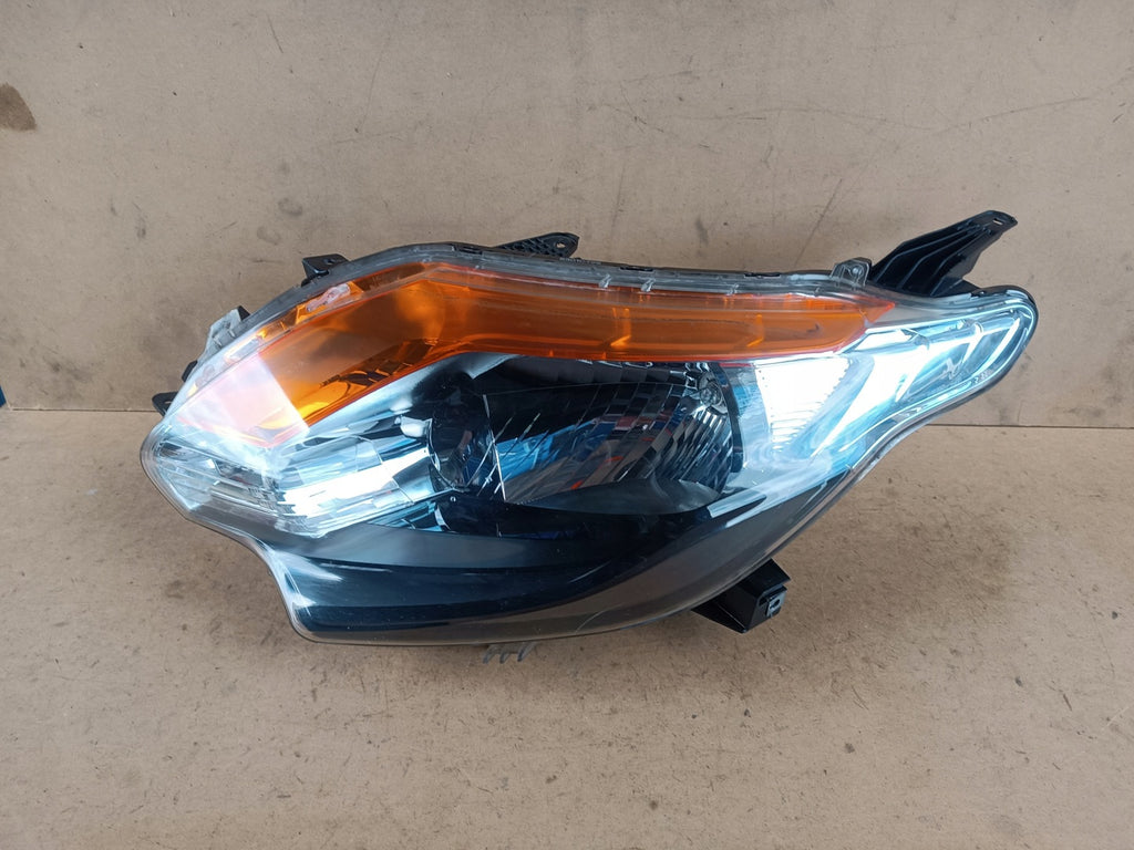 Frontscheinwerfer Mitsubishi L200 8301C730 8301C729 Rechts oder Links