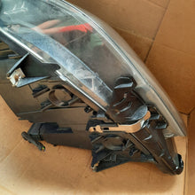 Laden Sie das Bild in den Galerie-Viewer, Frontscheinwerfer BMW 5 F07 7199604-11 Xenon Rechts Scheinwerfer Headlight SCH2633712324yx