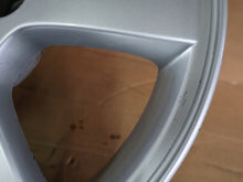 Load image into Gallery viewer, 1x Alufelge 16 Zoll 6.5" 5x114.3 46ET Glanz Silber 52910-2E300 Hyundai Tucson FEL6965081426nw