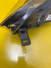 Laden Sie das Bild in den Galerie-Viewer, Frontscheinwerfer Ford Fiesta I N1BB-13E014-CG LED Rechts Scheinwerfer Headlight SCH8215952652kg