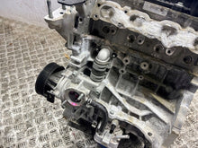 Laden Sie das Bild in den Galerie-Viewer, Motor Hyundai Kona G4LL 1.6 2025 Hybrid Engine Unkomplett MOT9997957743vs
