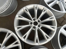 Load image into Gallery viewer, 1x Alufelge 19 Zoll 9.0" 5x112 33ET Glanz Silber 4H0601025G Audi Rim Wheel FEL7492851968ij