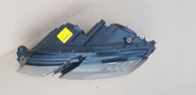 Laden Sie das Bild in den Galerie-Viewer, Frontscheinwerfer Skoda Octavia III 5E1941015C LED Links Scheinwerfer Headlight SCH2033107772fl