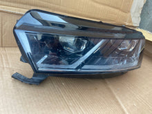 Laden Sie das Bild in den Galerie-Viewer, Frontscheinwerfer Skoda Octavia IV 5E4941015A LED Links Scheinwerfer Headlight SCH2192380413fu