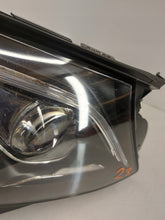 Laden Sie das Bild in den Galerie-Viewer, Frontscheinwerfer Mercedes-Benz W213 A2139069608 Xenon Rechts Headlight SCH8386073207tv