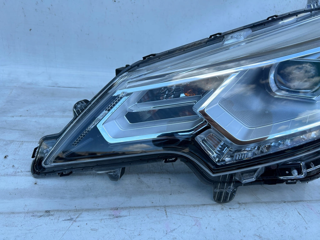 Frontscheinwerfer Mitsubishi Space Star 8301D445 LED Links Headlight