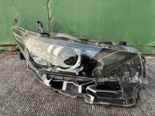 Laden Sie das Bild in den Galerie-Viewer, Frontscheinwerfer Toyota Auris 90070909 8111002K30 Rechts Scheinwerfer Headlight SCH3015425764zi