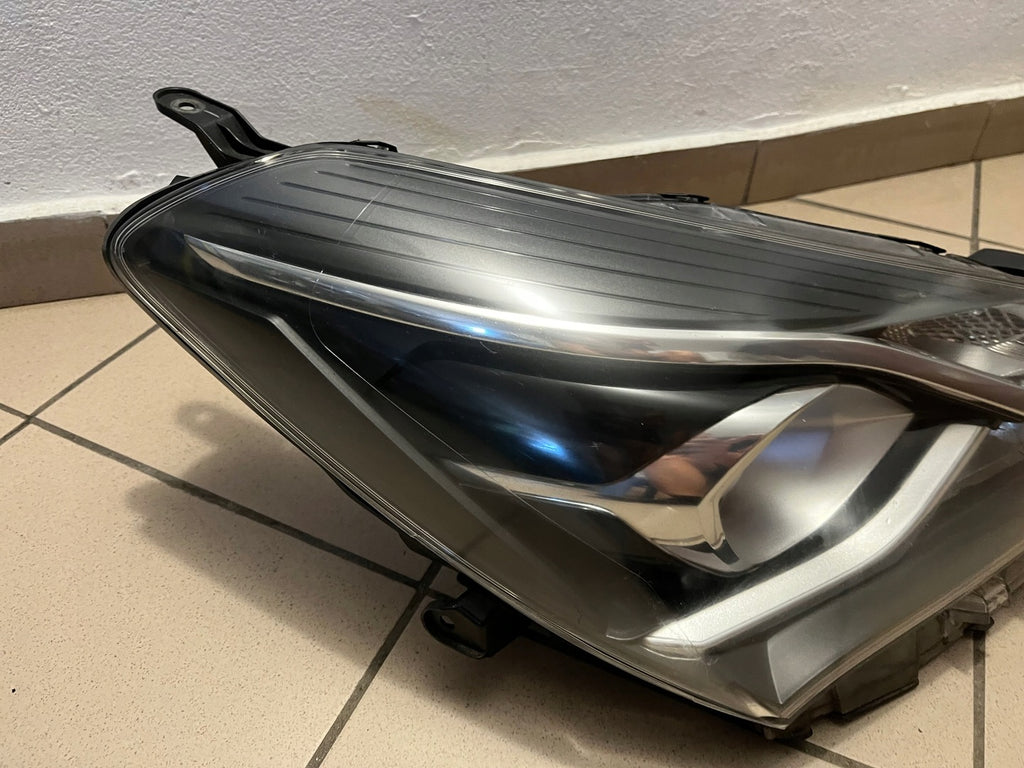 Frontscheinwerfer Toyota Yaris Rechts Scheinwerfer Headlight SCH4182991703yz