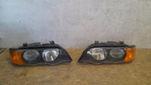 Laden Sie das Bild in den Galerie-Viewer, Frontscheinwerfer BMW X5 E53 15183300 151833400 Xenon Ein Satz Headlight