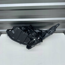 Laden Sie das Bild in den Galerie-Viewer, Frontscheinwerfer Peugeot 208 I 1685351480 Rechts Scheinwerfer Headlight SCH7441869977bx