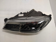 Laden Sie das Bild in den Galerie-Viewer, Frontscheinwerfer Skoda Superb III 3V1941015A Xenon Links Scheinwerfer Headlight