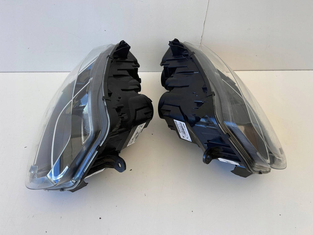 Frontscheinwerfer Dacia Duster 260101133R 260609367R Rechts oder Links