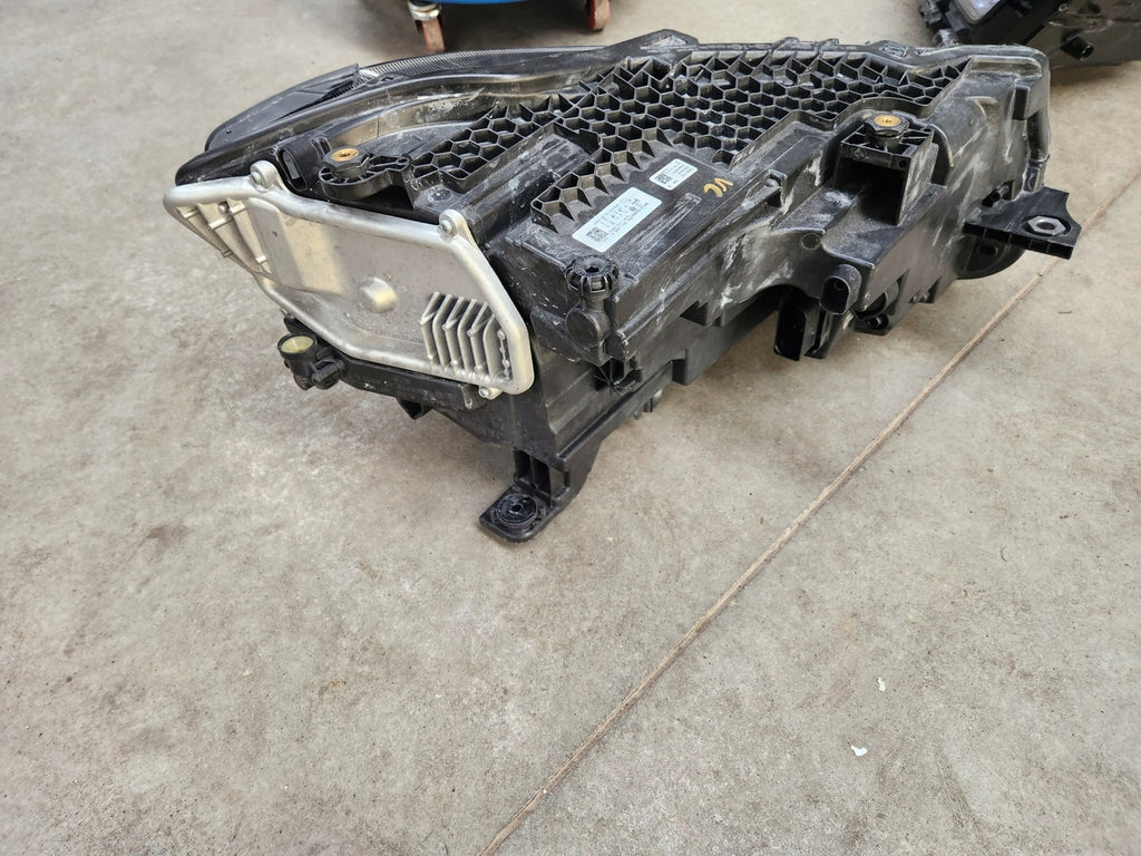 Frontscheinwerfer VW Caddy Links Scheinwerfer Headlight SCH3956730811da