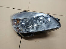 Laden Sie das Bild in den Galerie-Viewer, Frontscheinwerfer Mercedes-Benz W204 A2048203059 Rechts Scheinwerfer Headlight SCH1505902834ed