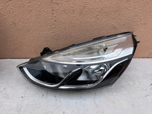 Load image into Gallery viewer, Frontscheinwerfer Renault Clio 260608367R Links Scheinwerfer Headlight SCH2473873063dr