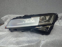 Laden Sie das Bild in den Galerie-Viewer, Frontscheinwerfer Skoda Superb 3V1941015D Links Scheinwerfer Headlight SCH4581227393zk
