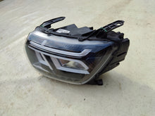 Laden Sie das Bild in den Galerie-Viewer, Frontscheinwerfer Dacia Duster 260602465R Full LED Links Scheinwerfer Headlight