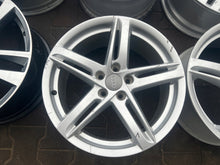 Load image into Gallery viewer, 1x Alufelge 18 Zoll 8.0&quot; 5x112 47ET Glanz Silber 8K0071498 Audi B8 Rim Wheel