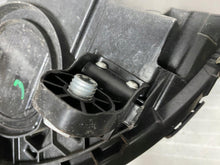 Laden Sie das Bild in den Galerie-Viewer, Frontscheinwerfer Mercedes-Benz W206 A2069068204 LED Rechts Headlight SCH4424176393qz