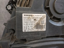 Laden Sie das Bild in den Galerie-Viewer, Frontscheinwerfer Volvo 84170200 Rechts Scheinwerfer Headlight SCH6738030204xd