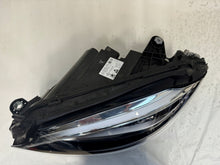 Laden Sie das Bild in den Galerie-Viewer, Frontscheinwerfer Mercedes-Benz W205 A2059062106 LED Links Headlight