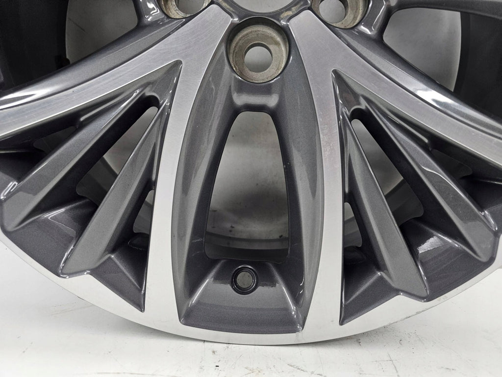 1x Alufelge 17 Zoll 5x114.3 PW4570D005 Toyota 4 Auris Yaris Rim Wheel FEL3440906475vz