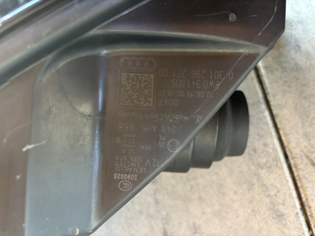 Frontscheinwerfer Audi A4 B9 8W0941005 LED Ein Stück (Rechts oder Links)