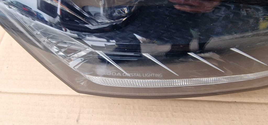Frontscheinwerfer Skoda Fabia 6VB941016 LED Rechts Scheinwerfer Headlight