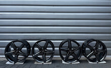 Laden Sie das Bild in den Galerie-Viewer, 4x Alufelge 18 Zoll 8.0&quot; 5x112 47ET Audi A3 Rim Wheel